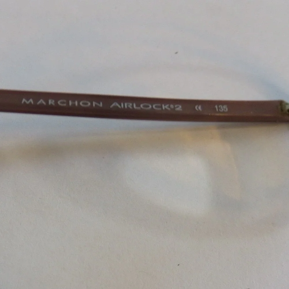 Marchon airlock rimless